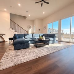 New Modern Lakeview Townhome | Near NASA & Kemah