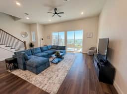 New Modern Lakeview Townhome | Near NASA & Kemah