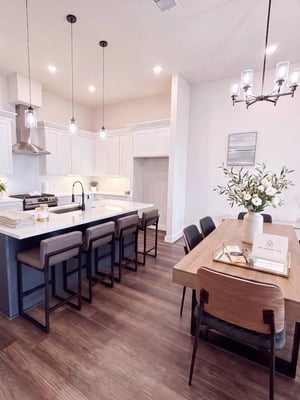 Full kitchen